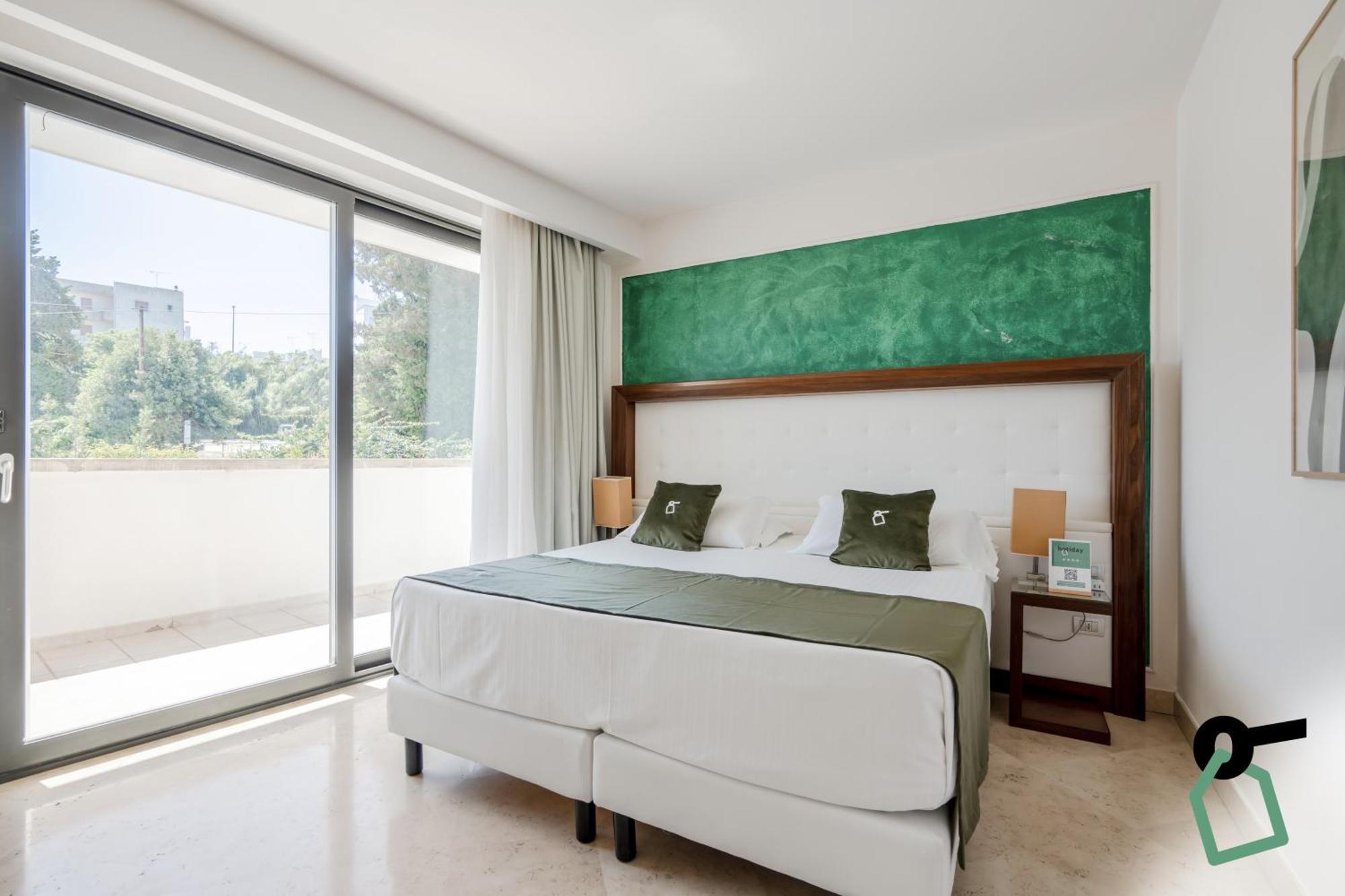 Hotiday Room Collection - Отранто Экстерьер фото