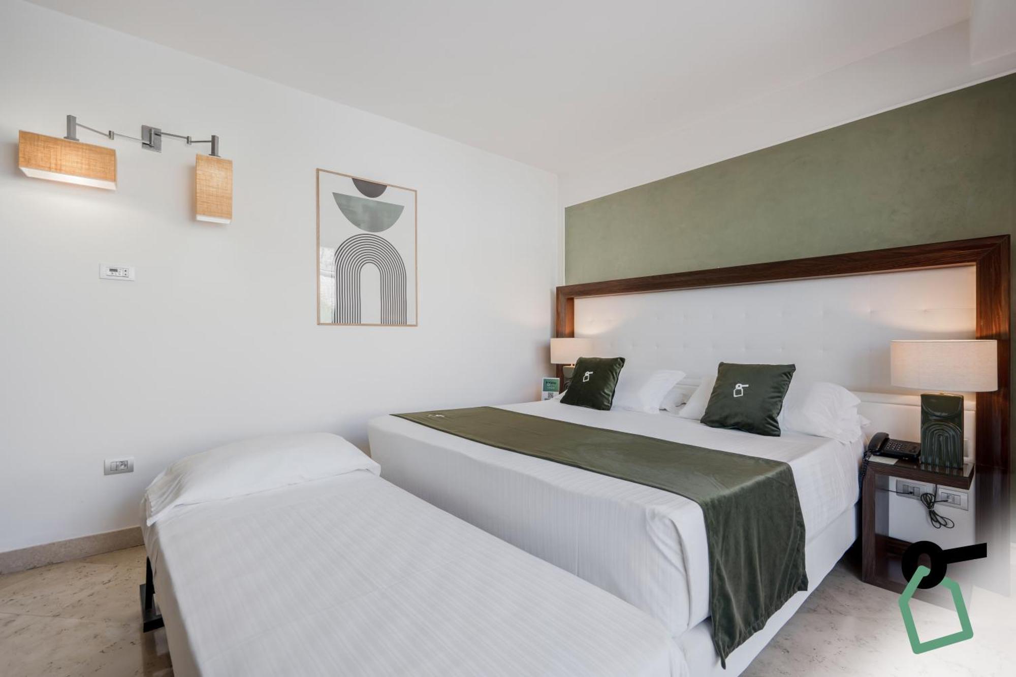 Hotiday Room Collection - Отранто Экстерьер фото